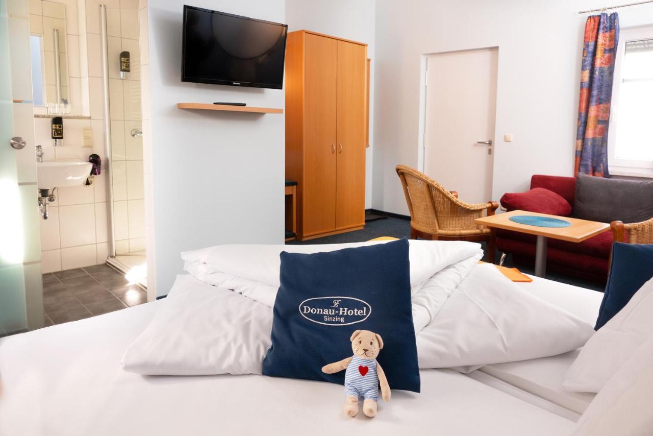 Donau-Hotel Sinzing Ngoại thất bức ảnh