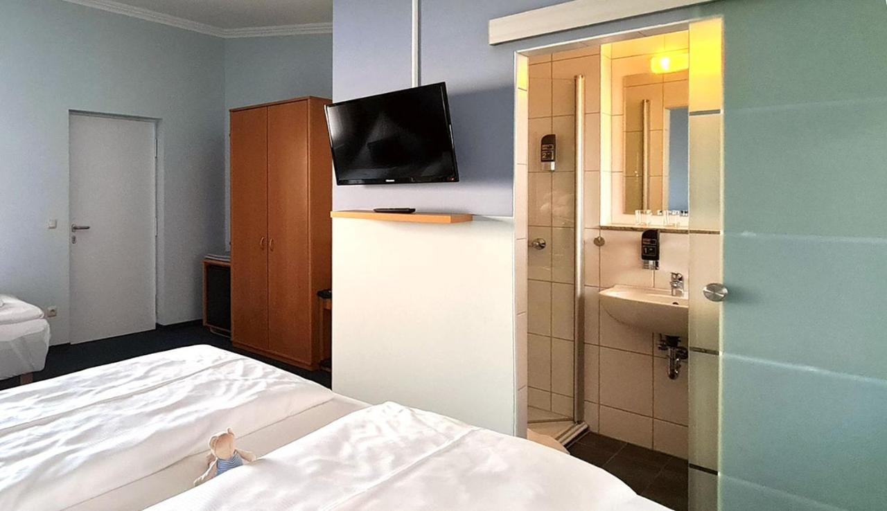 Donau-Hotel Sinzing Ngoại thất bức ảnh