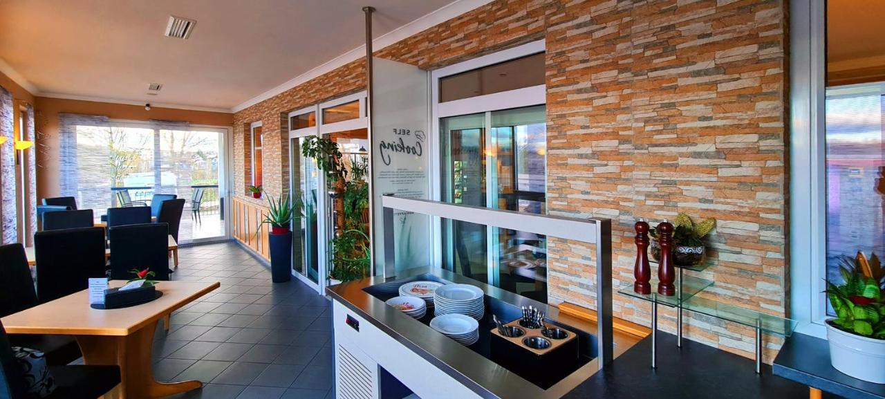 Donau-Hotel Sinzing Ngoại thất bức ảnh